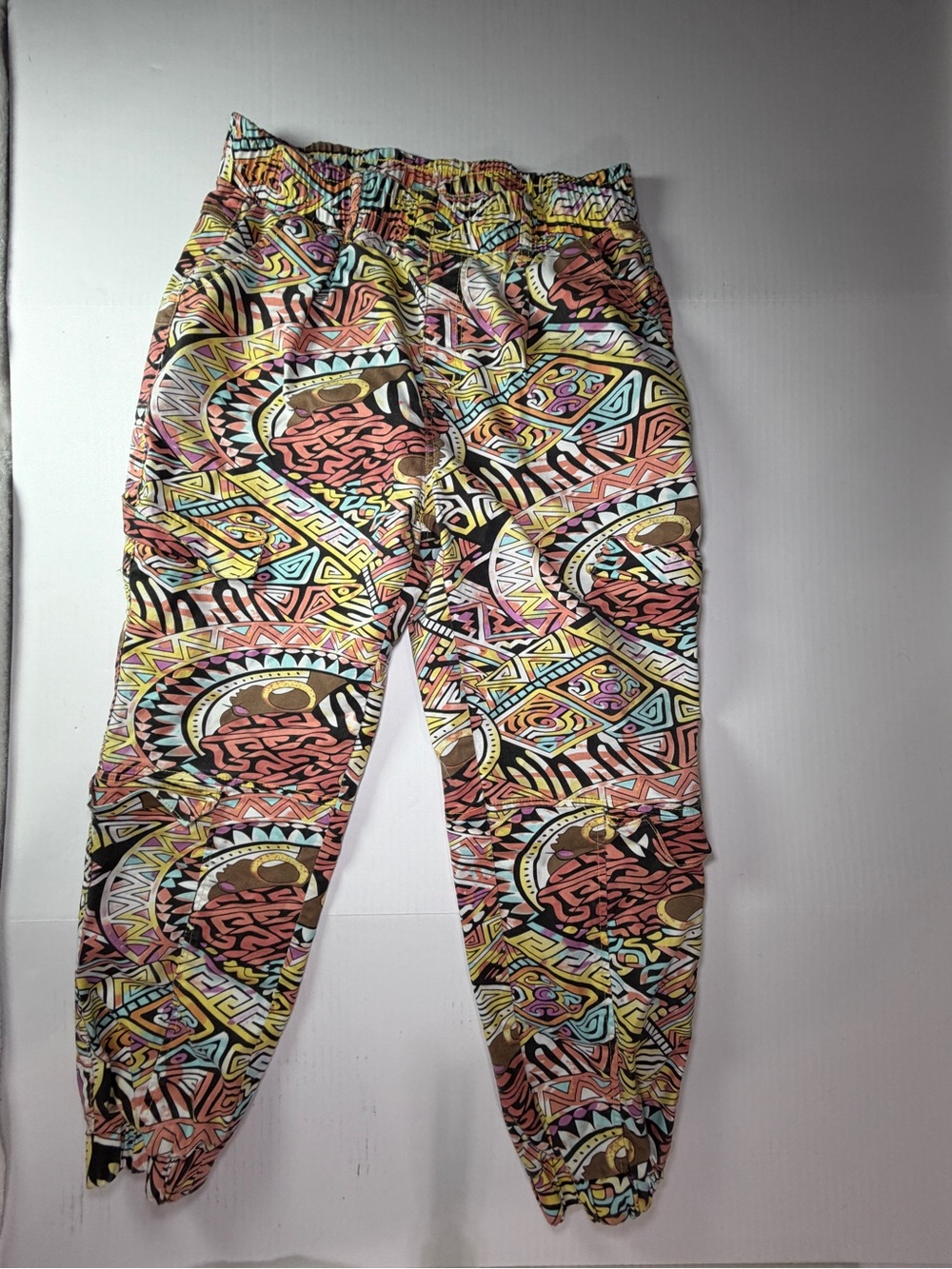 Multicolor barrel Graphic Jogger Pants - cropped juniors 15/16 size large w